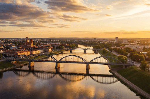 Kauno Tiltai: Miesto Gyvybės Arterijos Per Nemuną ir Nerį